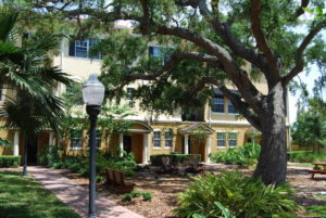 Harbor Oaks Town Homes
